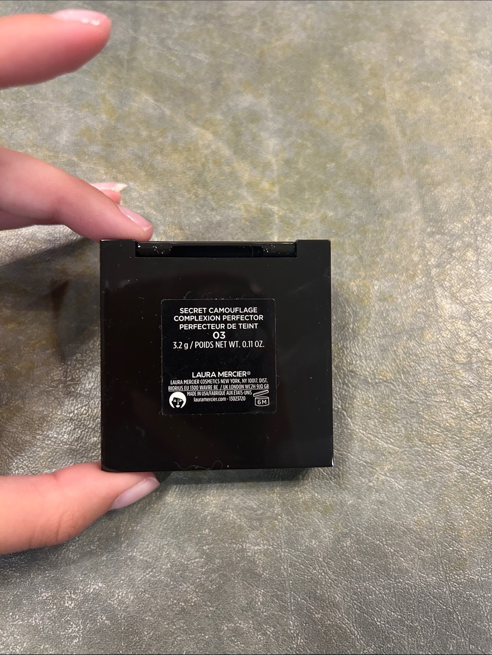 Laura Mercier Secret Camouflage Complexion Perfector - 03 Light Medium - Picture 2 of 3